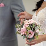 Le Centre regrette que les couples mariés soient "désavantagés simplement parce qu’ils ont choisi ce modèle de vie" (image d'illustration). KEYSTONE/PETER KLAUNZER